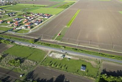 Spațiu comercial, de 4,000 mp, în Central - 10