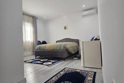 Casă cu 6 camere cu Teren 2000 Mp în Central