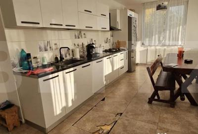 Casă cu 5 camere cu Teren 1300 Mp în Valea - 8