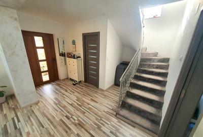 Vilă P+E+M, 5–7 camere | Alee privată | Lumina – zonă centrală - 10