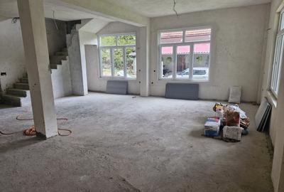 Casa frumoasa - zona linistita - 8