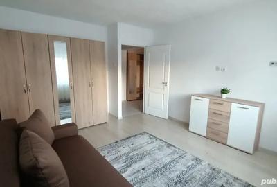 Inchiriez apartament cu 1 camera in Hunedoara