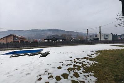 Casă cu Teren 1100 Mp în Ivănești - 7