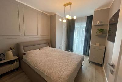 Apartament cu 3 camere semidecomandat, mobilat în Bună Ziua