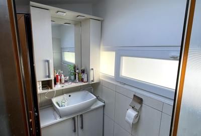 Apartament cu 3 camere semidecomandat în Apărătorii Patriei - 5