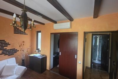 Casă individuală cu 7 camere în Central - 8