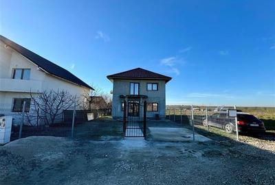 Casa/Vila Parter + Etaj cu Teren de 500 mp, Localitatea Lazu - 10