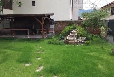 Casa cu 5 camere si gradina mare, in inima Brasovului
