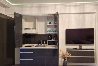 Studio 1 camera White Tower Mamaia - 10