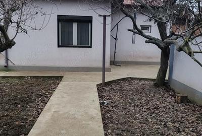 Casă cu 4 camere cu Teren 373 Mp în Central - 13