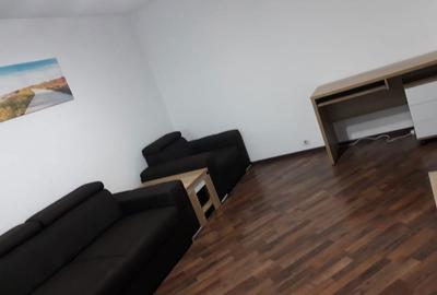 Apartament cu 3 camere decomandat în Central - 6