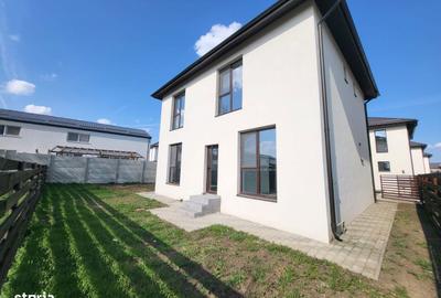 Casă cu 5 camere cu Teren 270 Mp în Central - 10