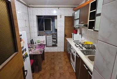 Apartament cu 4 camere decomandat în Central - 6