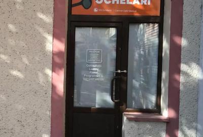 Spațiu comercial, de 55 mp, în Central - 4