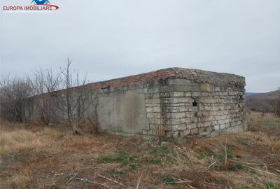 Teren de 6300 mp, în Central