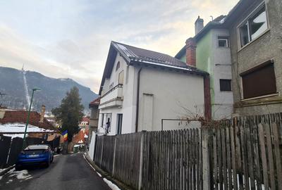 Casă cu 2 camere cu Canalizare în Centrul Istoric - 19