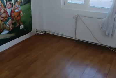 Inchiriez apartament 3 camere - 5