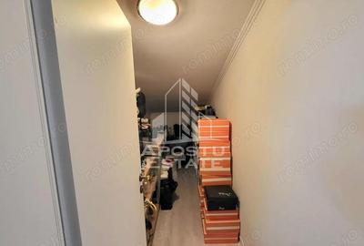 Casă cu 6 camere cu Teren 350 Mp în Ghiroda - 12