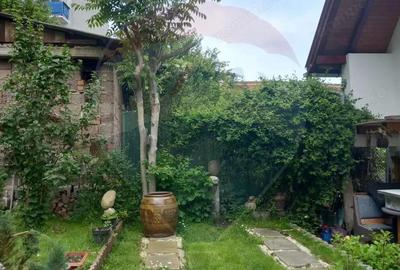 Casă cu 3 camere cu Teren 492 Mp în Mediaș - 2