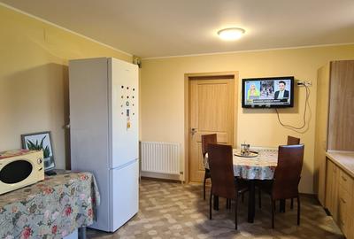 Casă individuală cu 5 camere cu Canalizare în Central - 11