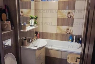 Apartament cu 3 camere decomandat în Tractorul - 2