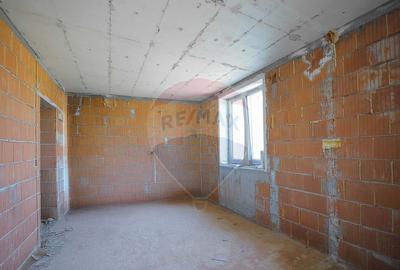 Casă cu 6 camere cu Teren 1253 Mp în Spitalul Județean - 9