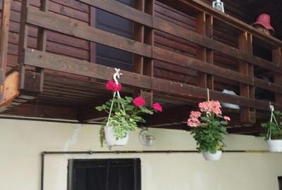 Vila/ pensiune - 11 camere - Moieciu de jos - 10