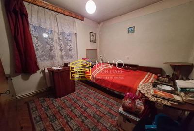 Apartament cu 2 camere semidecomandat în 7 Noiembrie