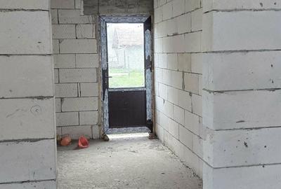 Casă cu 4 camere în Cazasu - 7