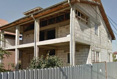 Casă cu Teren 344 Mp în Central - 3