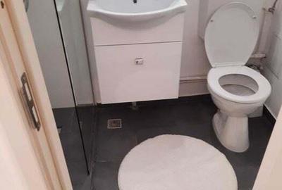 Garsonieră decomandată în Calea Victoriei