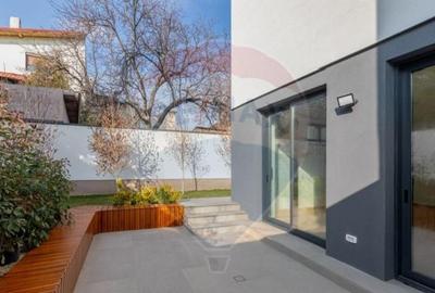 Vila in zona Lacul Tei Parcul Circului - 12