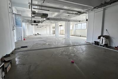 Spațiu comercial, de 450 mp, în Sebastian - 1