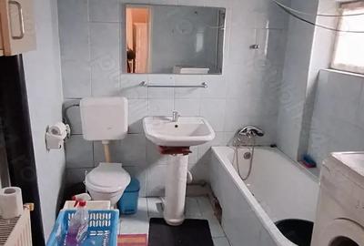 Apartament cu 2 camere decomandat în Calea Călărașilor - 3