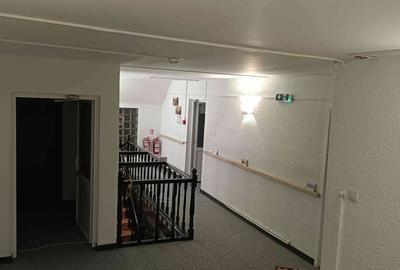 Casă cu Teren 782 Mp în Central - 9