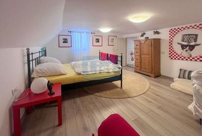 Casă cu 4 camere cu Teren 686 Mp în Gărâna - 11