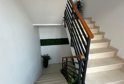 Apartament cu 6 camere în Central - 14