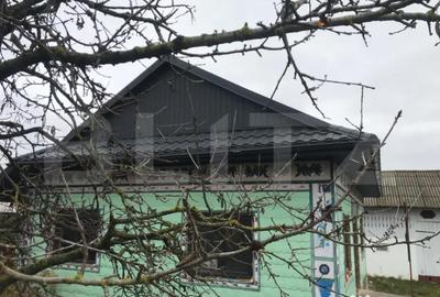 Casă cu 3 camere cu Teren 3400 Mp în Central