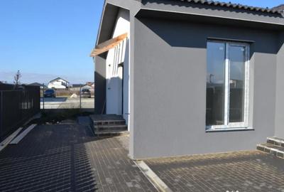 Casă cu 4 camere cu Canalizare în Sânpetru - 4