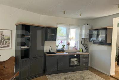 Apartament cu 4 camere semidecomandat în Andrei Mureșanu