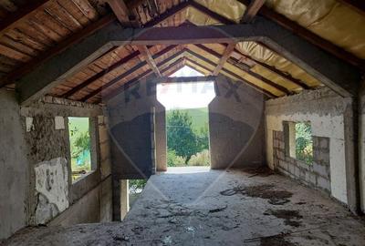 Casa nefinalizata de vanzare in Tisa Silvestri com. Odobesti - 5