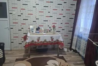 Casă cu 7 camere cu Teren 271 Mp în Central - 10