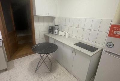 Garsonieră decomandată în Central - 4