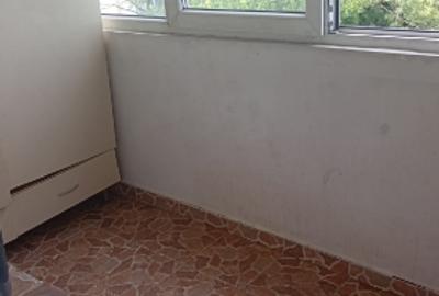 Basarabia metrou Costin Georgian,bl.reabilitat, 6/9,2 balcoane,geam baie. - 5