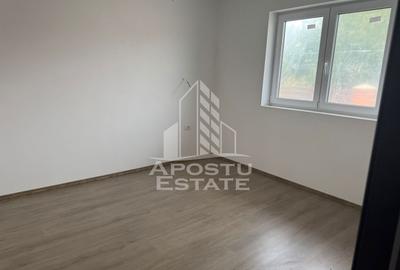 Casă individuală cu 3 camere cu Canalizare în Sânmihaiu Român - 4