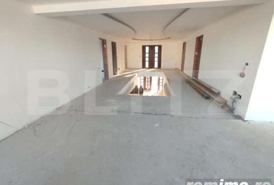 Casă cu 6 camere cu Teren 2000 Mp în Rădăuți - 13