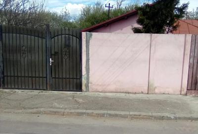 Casă cu 2 camere cu Teren 300 Mp în Colentina - 1