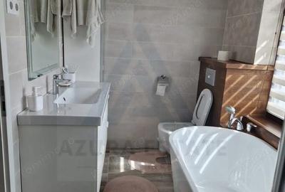 Casă cu Teren 463 Mp în Central - 3