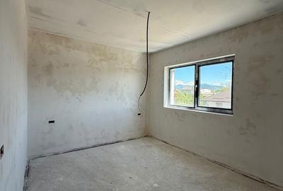 Casă cu 4 camere cu Teren 417 Mp în Tărlungeni - 8