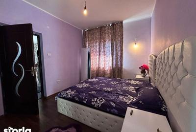 Casă cu 6 camere cu Teren 350 Mp în Cug - 1